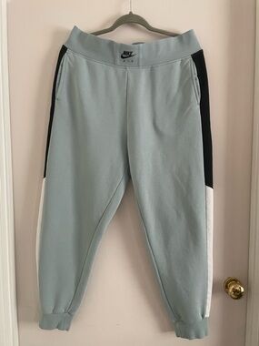 Nike Air Sage/Light Blue Colorblock Fleece Joggers Size L Women’s (230)